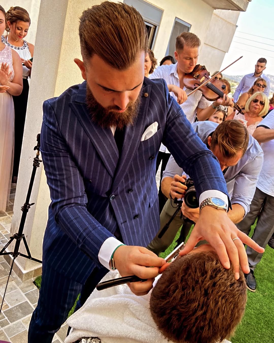 Taille de barbe par un barbier chez Tony&Son